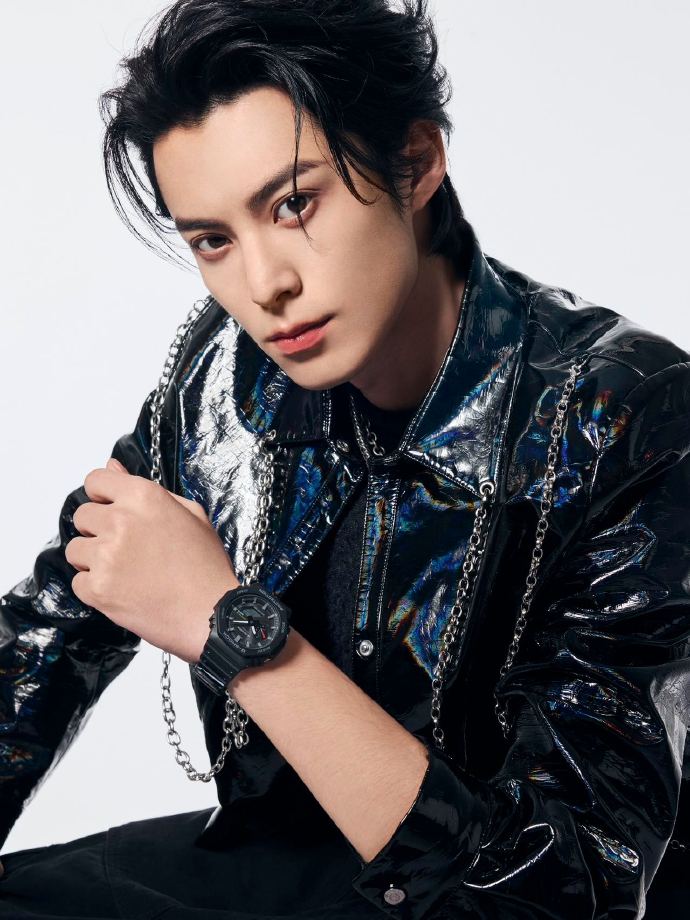 王鹤棣ddesirable店铺衣服,王鹤棣品牌desirable帅照