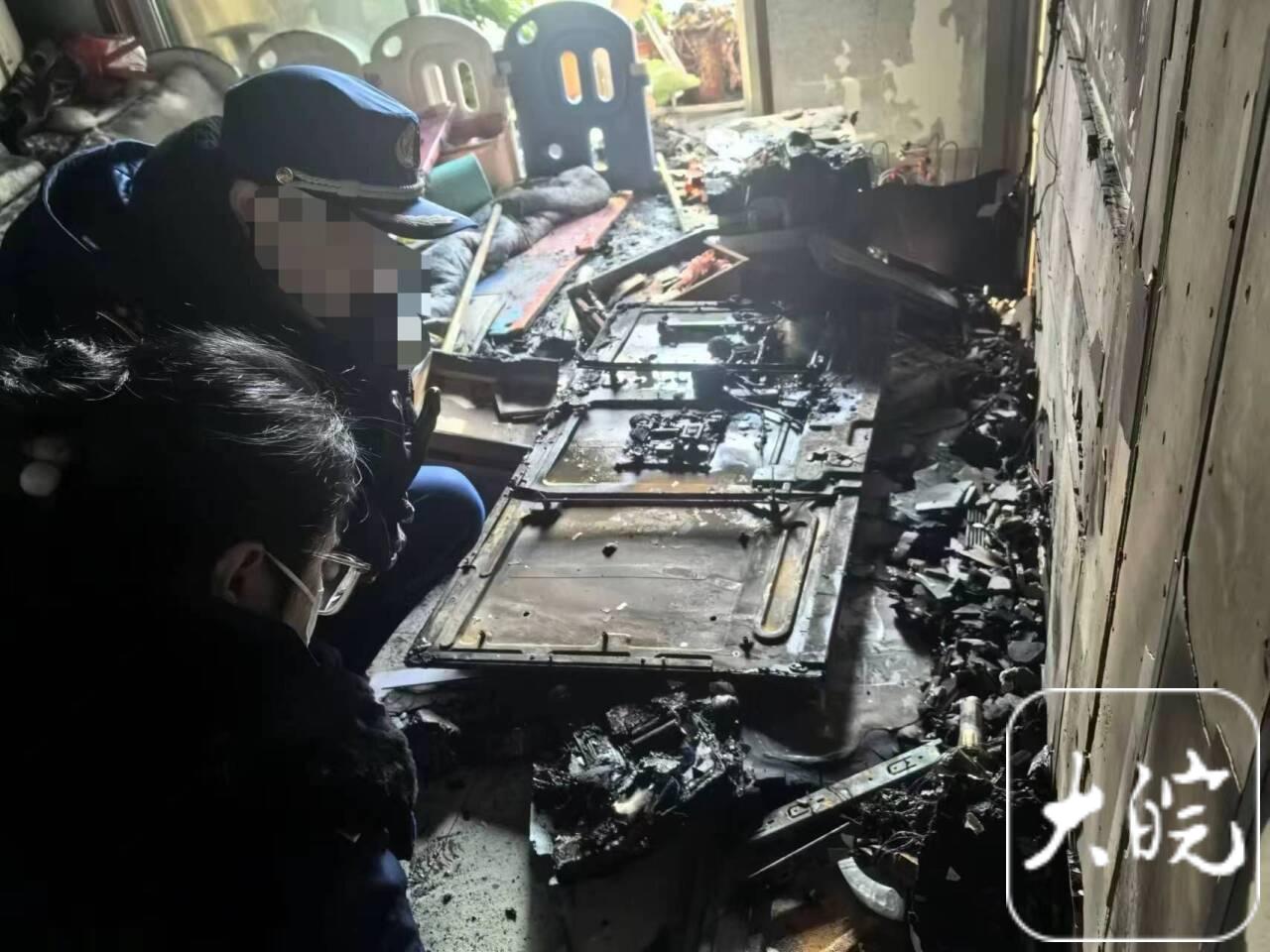 合肥市一民房凌晨发生火灾,合肥一小区居民楼24楼发生火灾