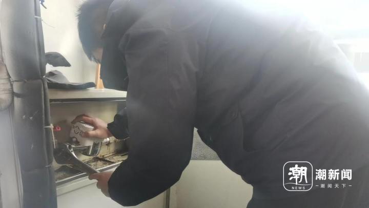 水管冻住了用电热线可以吗,家里水管冻住用喷枪可以吗