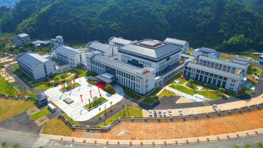 深耕闽南，再获认证，世茂服务跻身福建省物业服务力前列