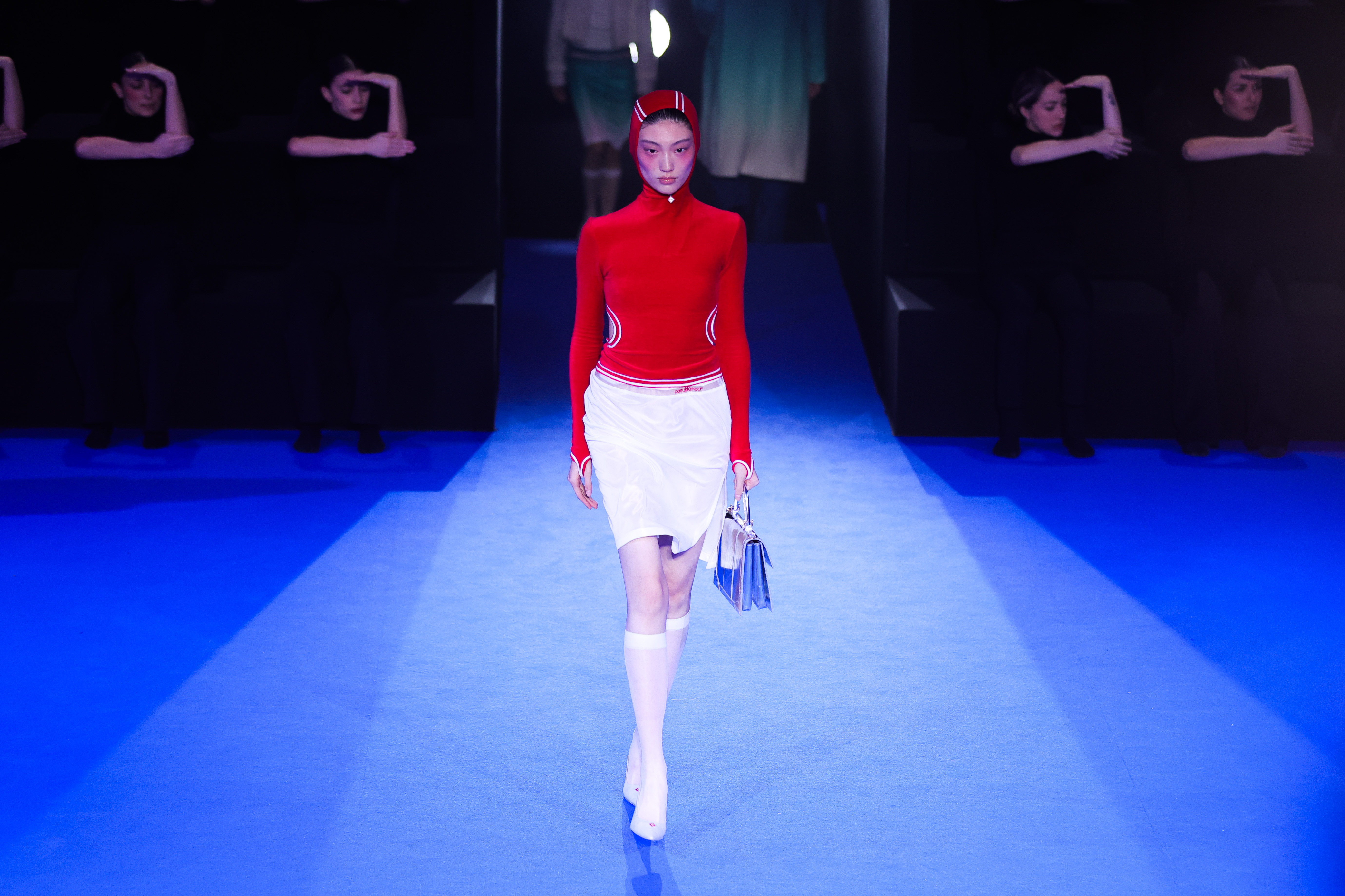 海外时装周2023米兰,巴黎时装周外国人