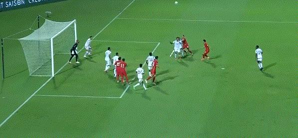 李铁输球后发言引足协不满,国足对阿曼李铁