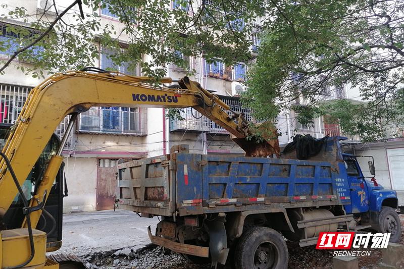 我为群众办实事小区,资兴市凤凰社区开展棚户区改造