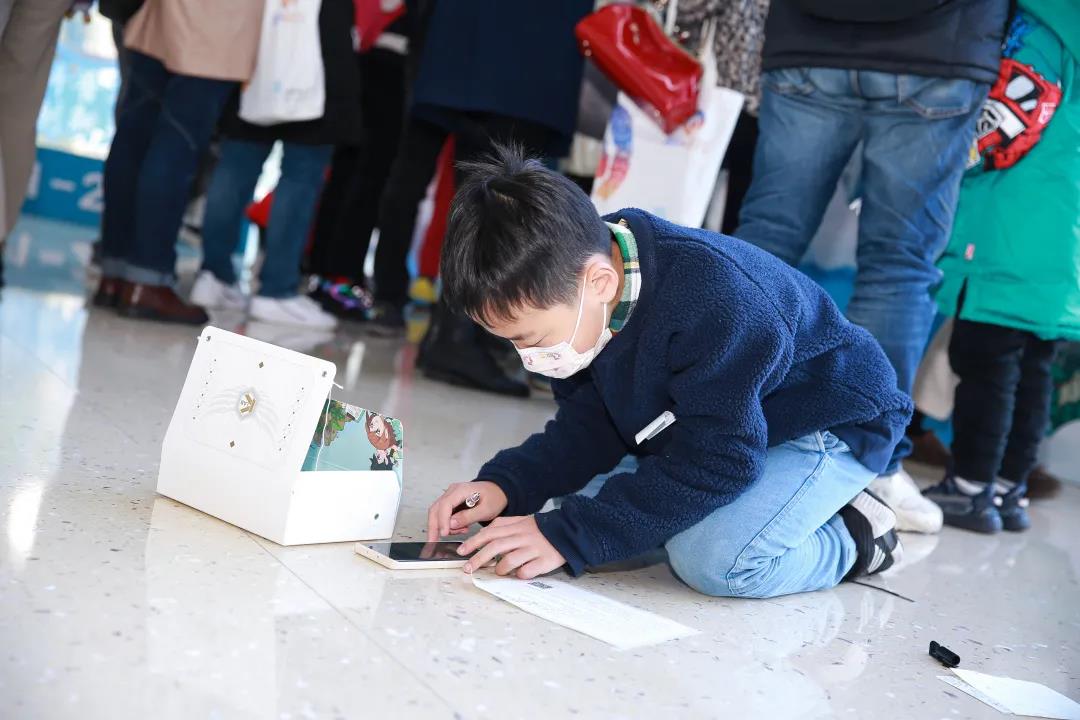 迷宫探索、光影解谜、摩斯密码……上海科技馆新年“解锁”新玩法