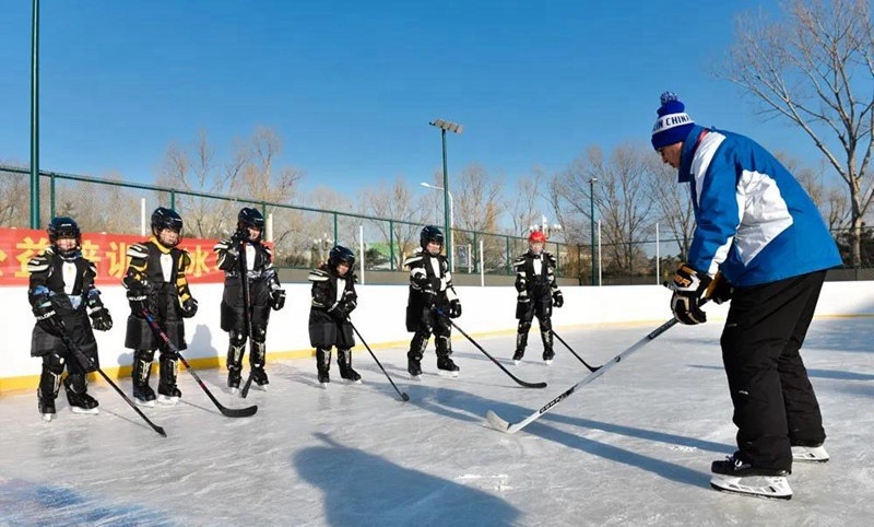 向史而新行者路远为长春振兴作出体育贡献