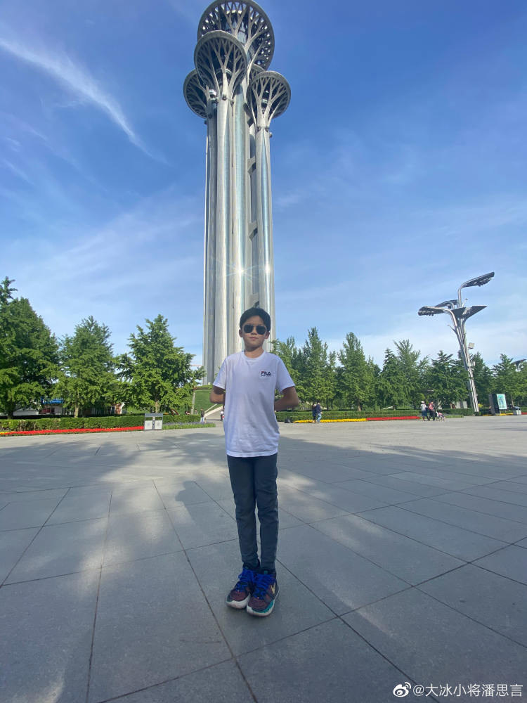 冰球小子潘思言视频,冰球小将潘思言