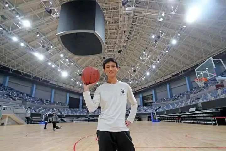 时隔两年它回来了！升级后的杭州黄龙体育馆有多香？