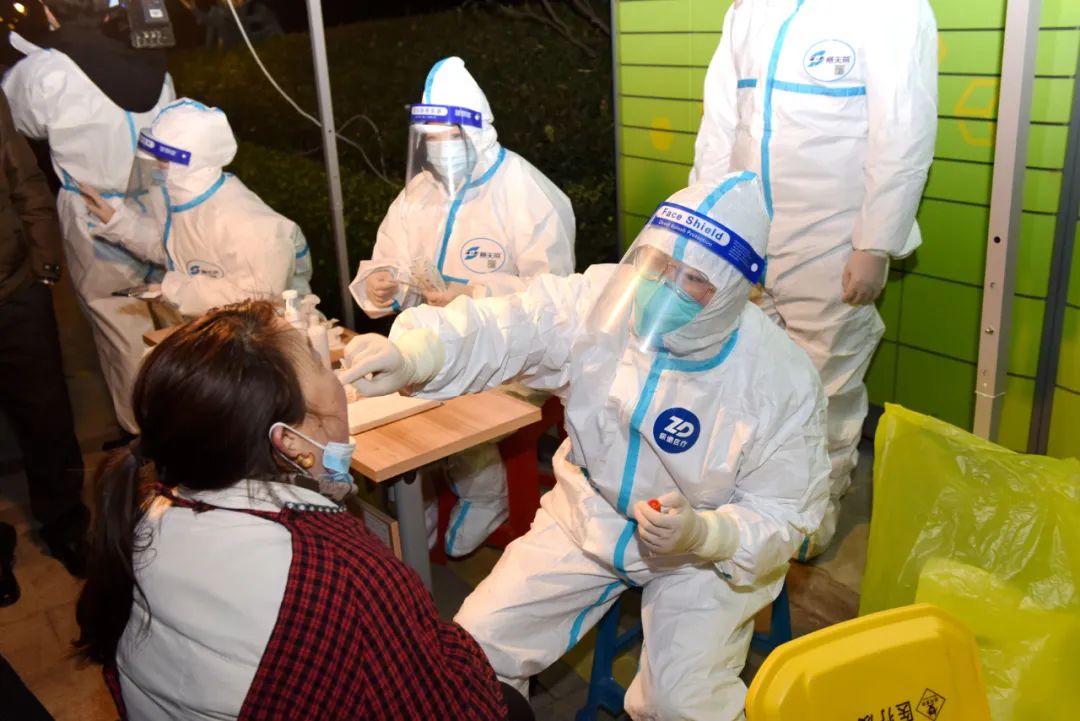 海澜之家新款羽绒服冬正品直播,羽绒服直播海澜之家四件套