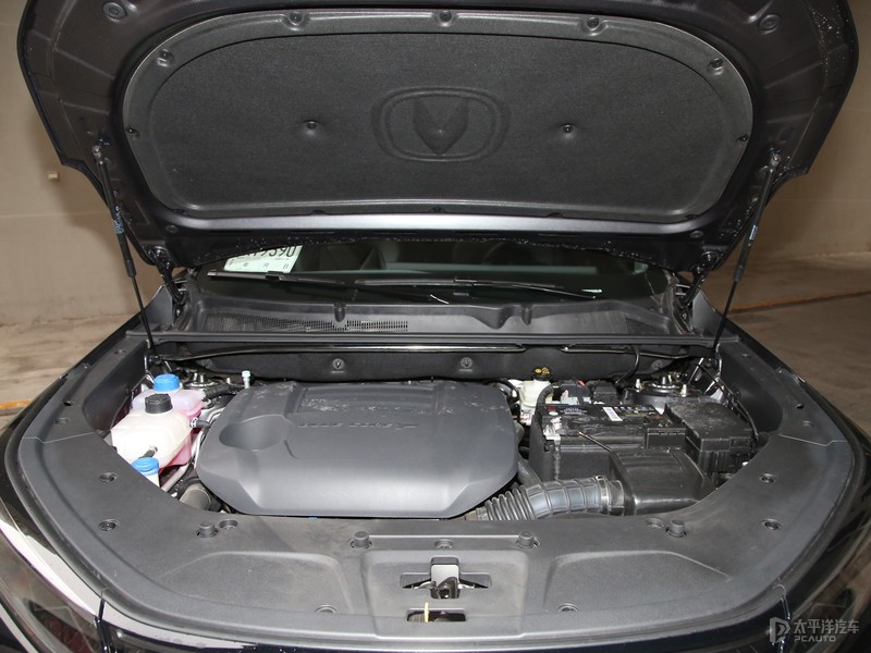 15万2.0t落地的轿车,第二代长安cs75plus哪款性价比高