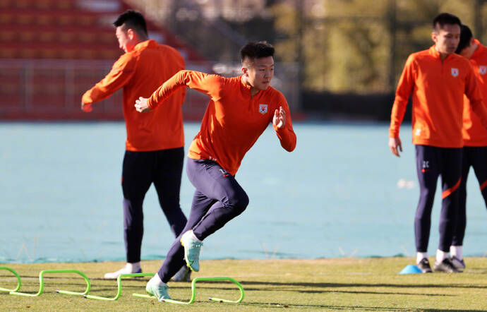 山东泰山队最新训练,泰山队近期训练