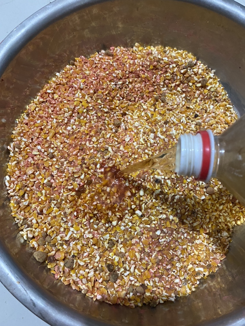 简单鲫鲤窝料,自制野钓鲤鲫鱼窝料配方大全