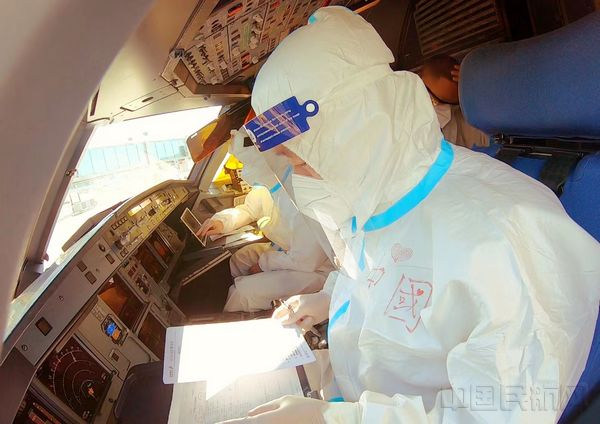 抗击疫情保供电新闻报道,保疫情保民生保运转