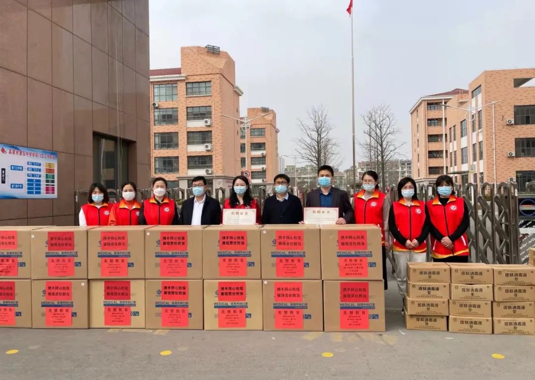 文明实践志愿者抗疫图片,文明风采志愿者