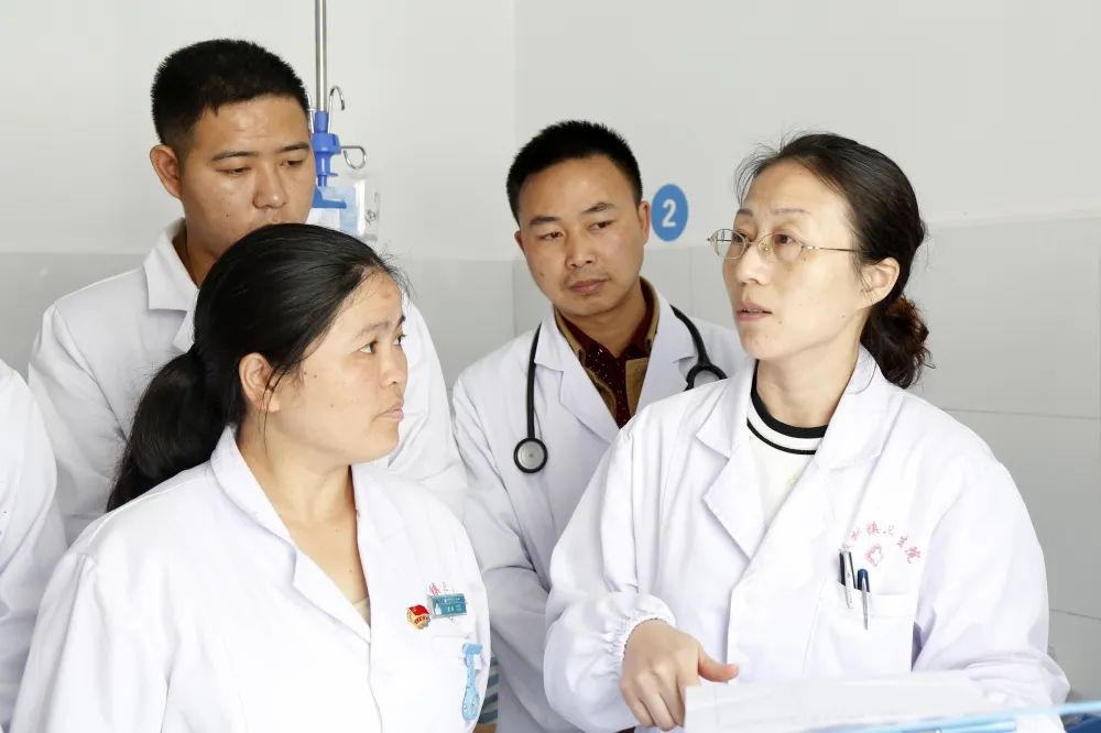 恩施州人民政府表彰先进单位,恩施表彰40人