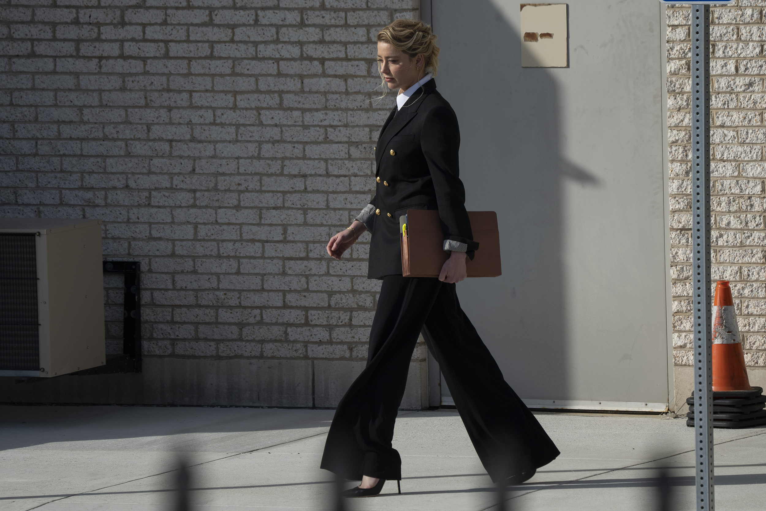 前妻艾梅伯·希尔德指控德普性侵两人官司继续在美国开打