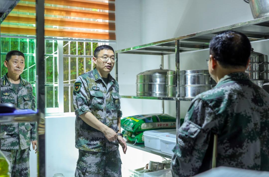 致敬战友们的图片,致敬战友的古诗句