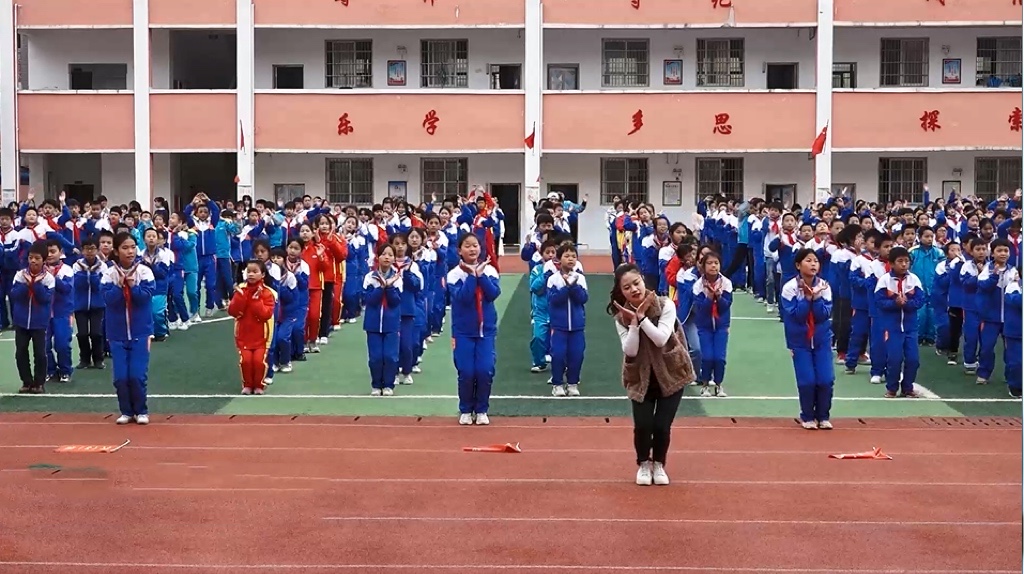 鬼步舞课间操seve,大型课间操鬼步舞