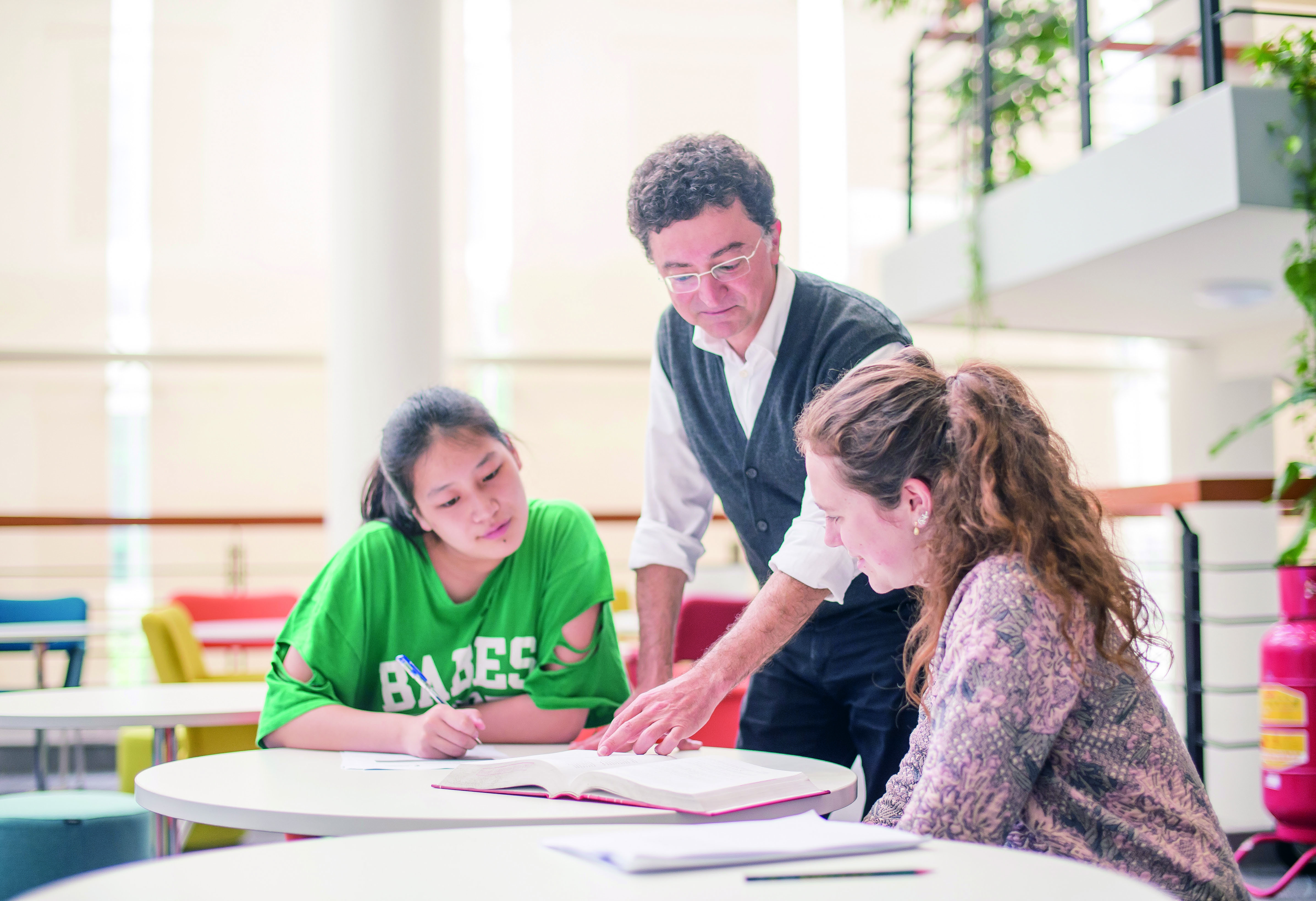 宁波诺丁汉大学是什么档次的,福布斯30under30精英榜单