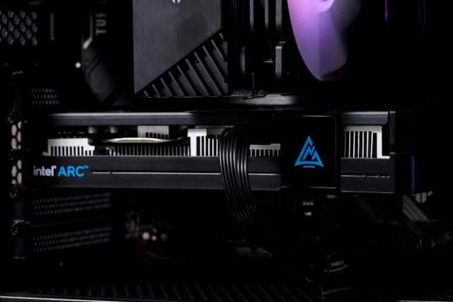 英特尔锐炫a370m独显,英特尔锐炫a380显卡测评