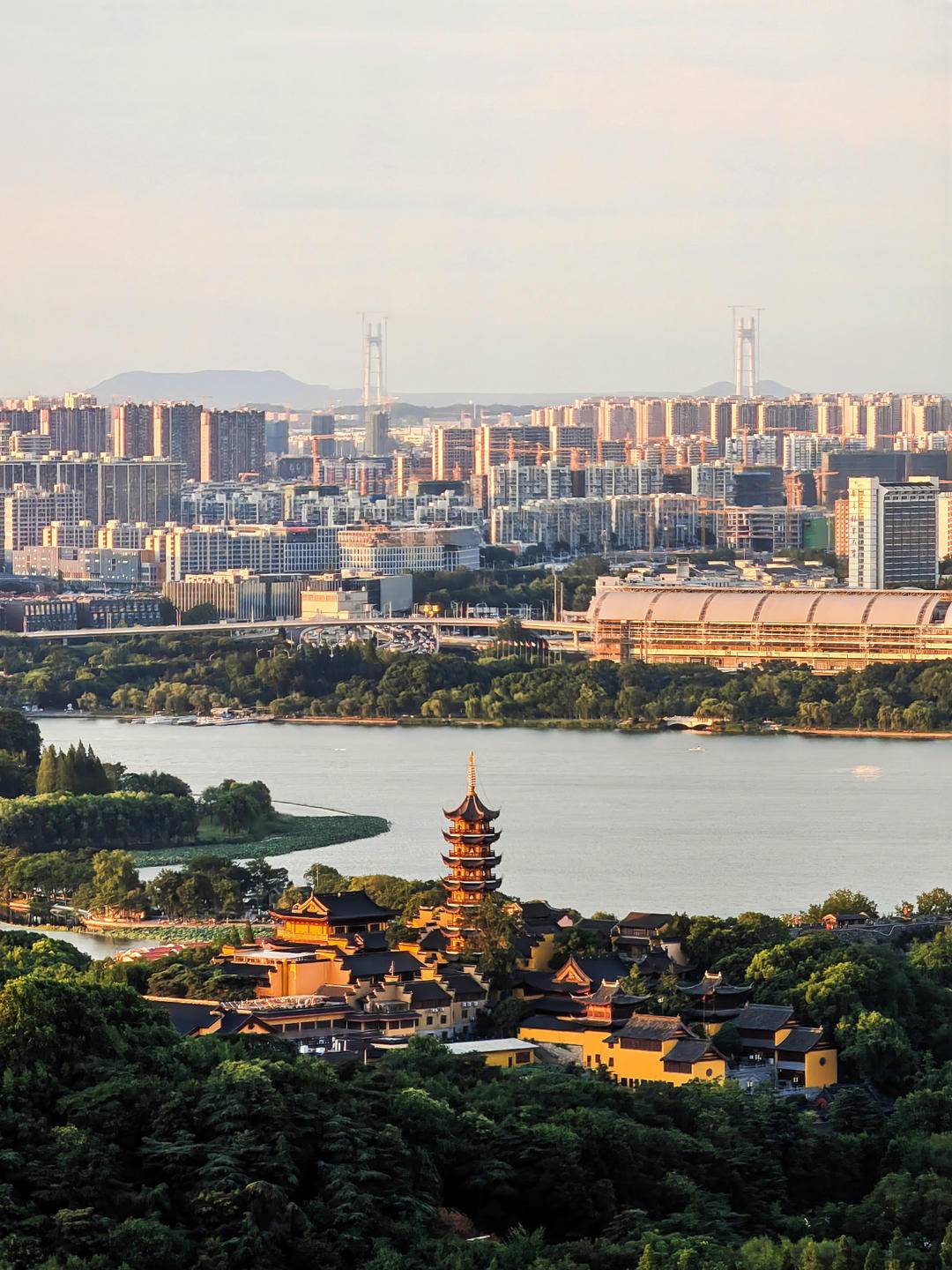 荣耀手机影像计划·城市印记系列活动南京站举行，荣耀Magic4系列揽胜金陵