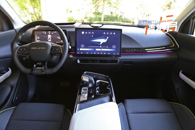 北京汽车魔方各功能,抢先体验北京汽车魔方