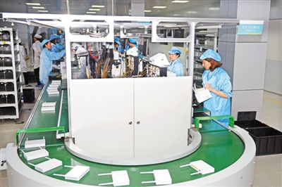 激荡四十年奋进新时代,奋进四十载高歌新时代