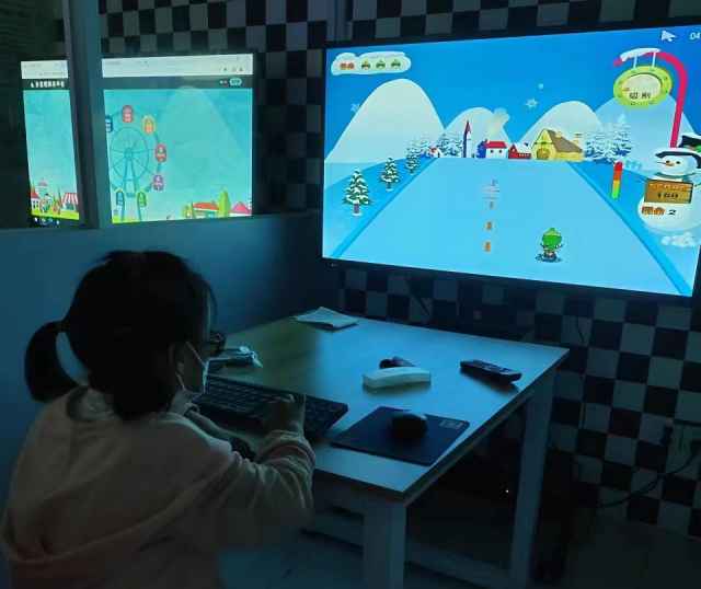 视觉训练对近视有用吗,在家近视视觉训练