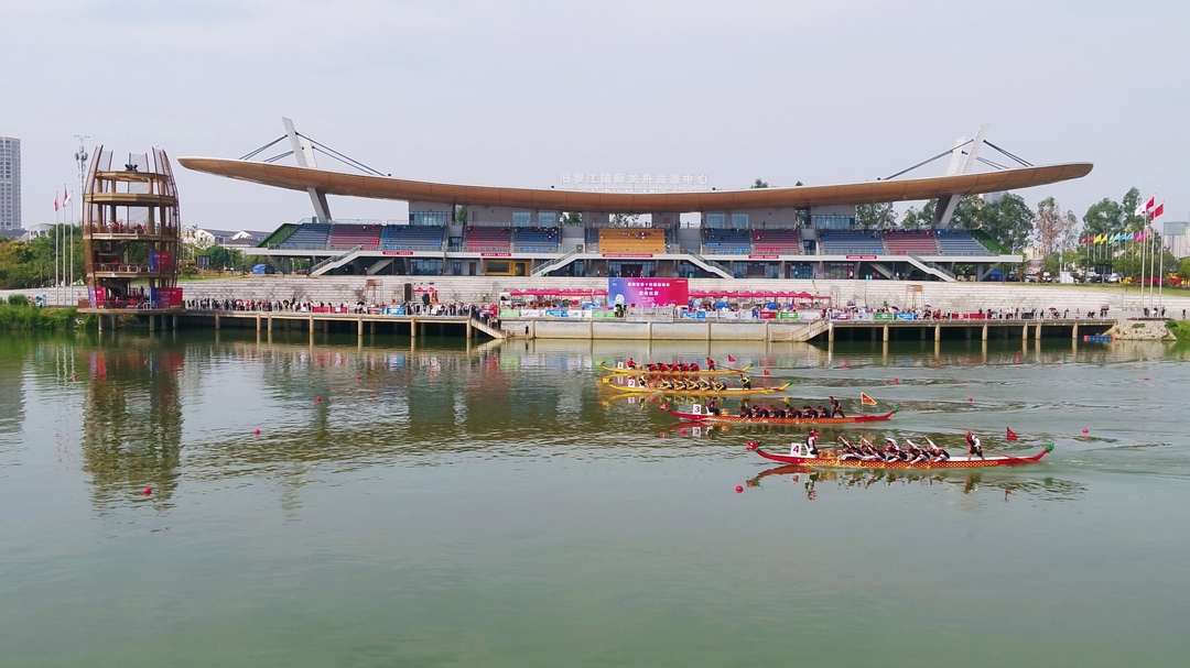 阔步新征程奋力开新局发言记录,稳步前行开新局扬帆再出发文章