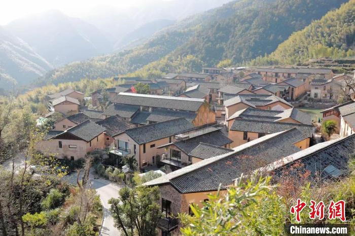 韩国“拍客”在义乌：留像亦“留下”