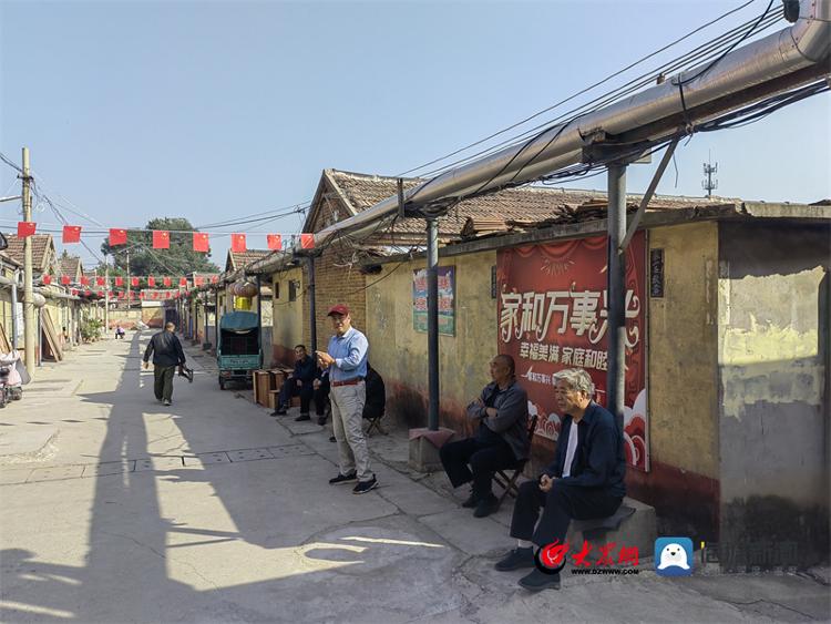 郝大妈交了10元物业费6个月后还有结余莱芜区高庄街道华泰社区物业自治让居民得了实惠