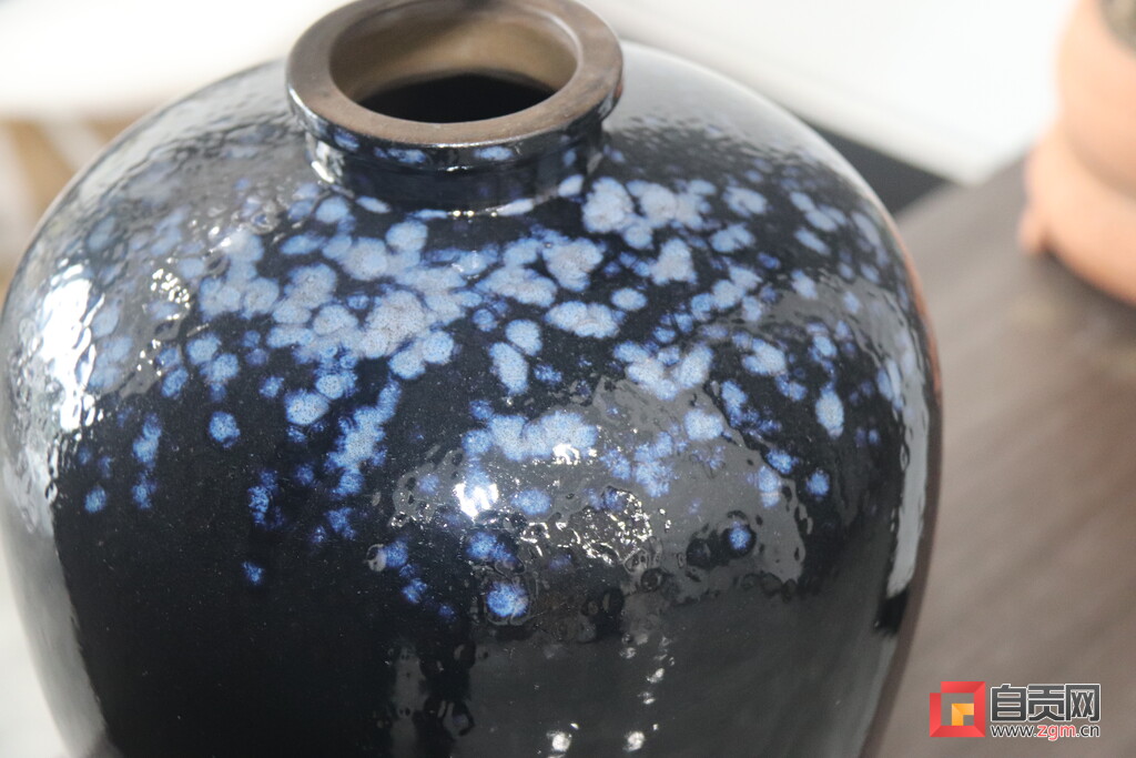 精雕细琢百花齐放让荣县土陶华丽“变身”