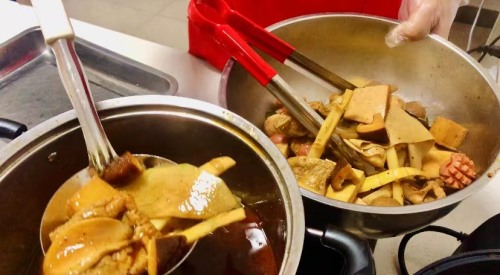 留学硕士回乡开卤味店，面对质疑很淡定，想传递健康美味