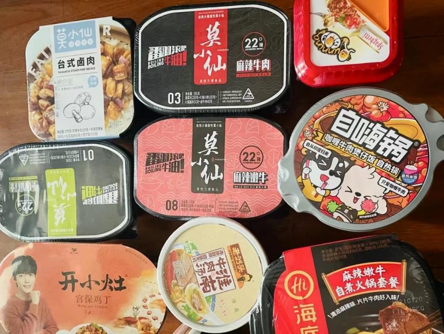 自热米饭里的米是假米,假自热米饭