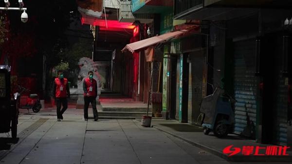 社区开展无疫社区创建工作,小网格筑牢抗疫大防线