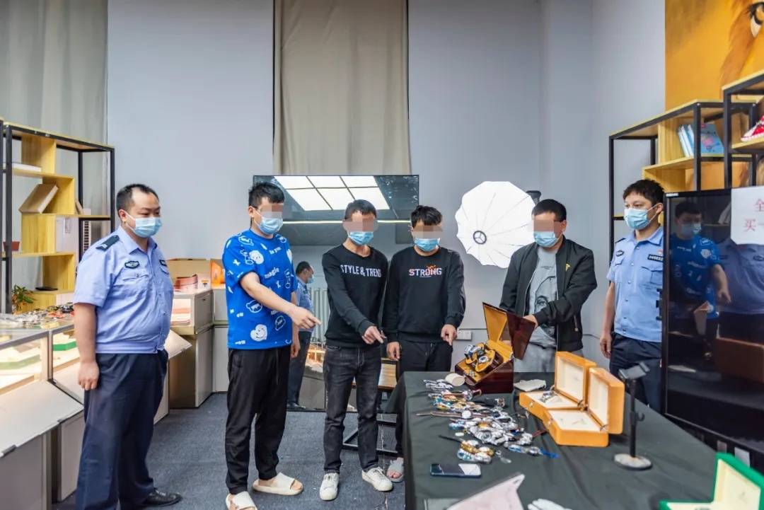 劳力士百达翡丽大牌名表直播捡漏,劳力士黑水鬼手表秒杀直播间