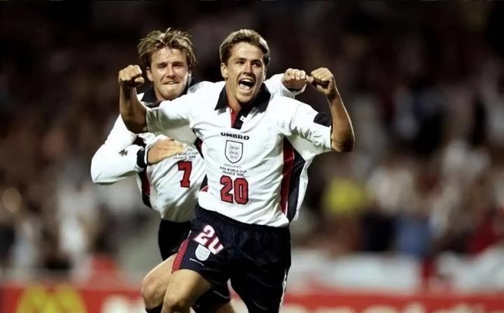 世界杯开幕式主题曲嘟哒嘟哒,今年世界杯开幕式主题是谁唱的