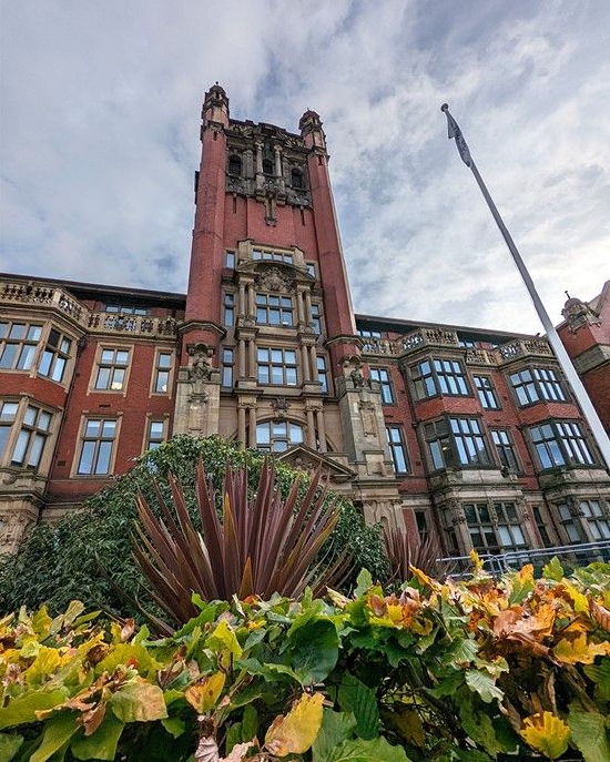 「新浪教育」英国纽卡斯尔大学中国区招生官雪婵：为何选择Newcastle？