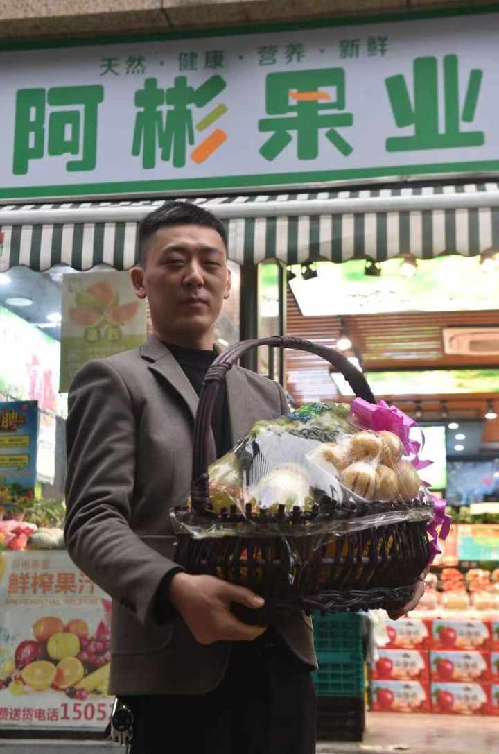 “不能让它开不下去！”杭州一小区的业主们为啥力挺门口这家小店？