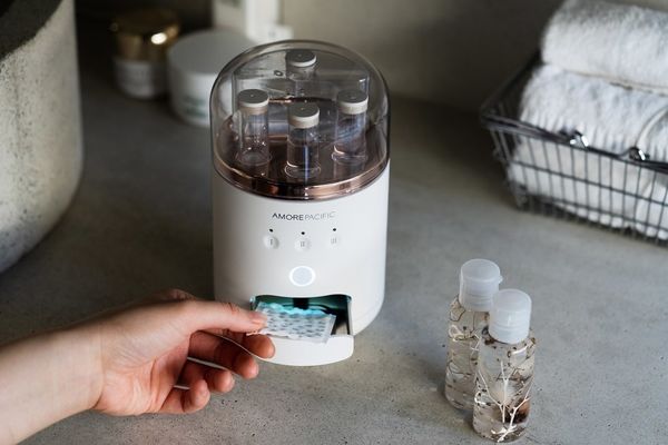 化妆品价格越来越低,大牌化妆品涨价背后玄机