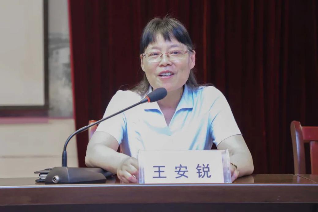 “传播科学筑梦未来”碳达峰、碳中和专题科普活动走进淮南市洞山中学