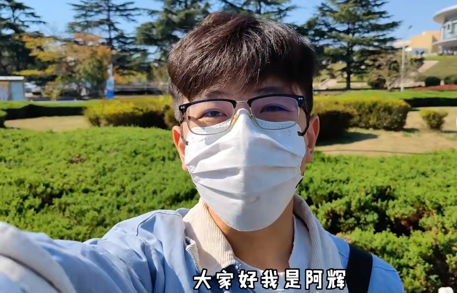 从美食博主到联手开店，吃遍学校食堂被校长点名的95后大学生开启创业之路