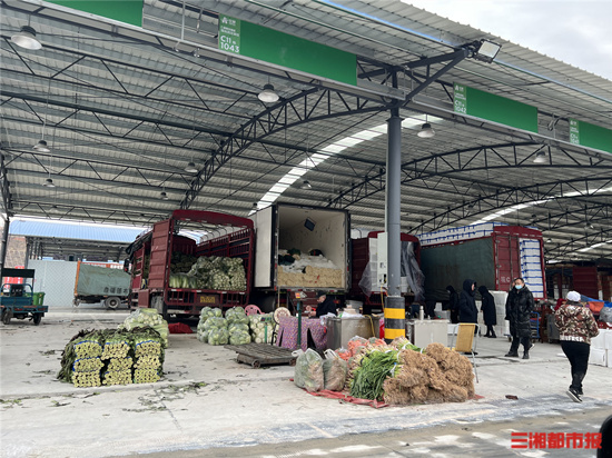 一站式购非洲龙虾，中部“菜篮子”开门迎客