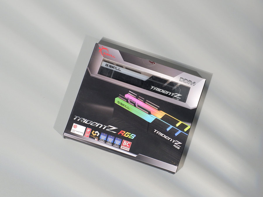 英特尔i713700k核显性能,英特尔13代超高性能酷睿i7