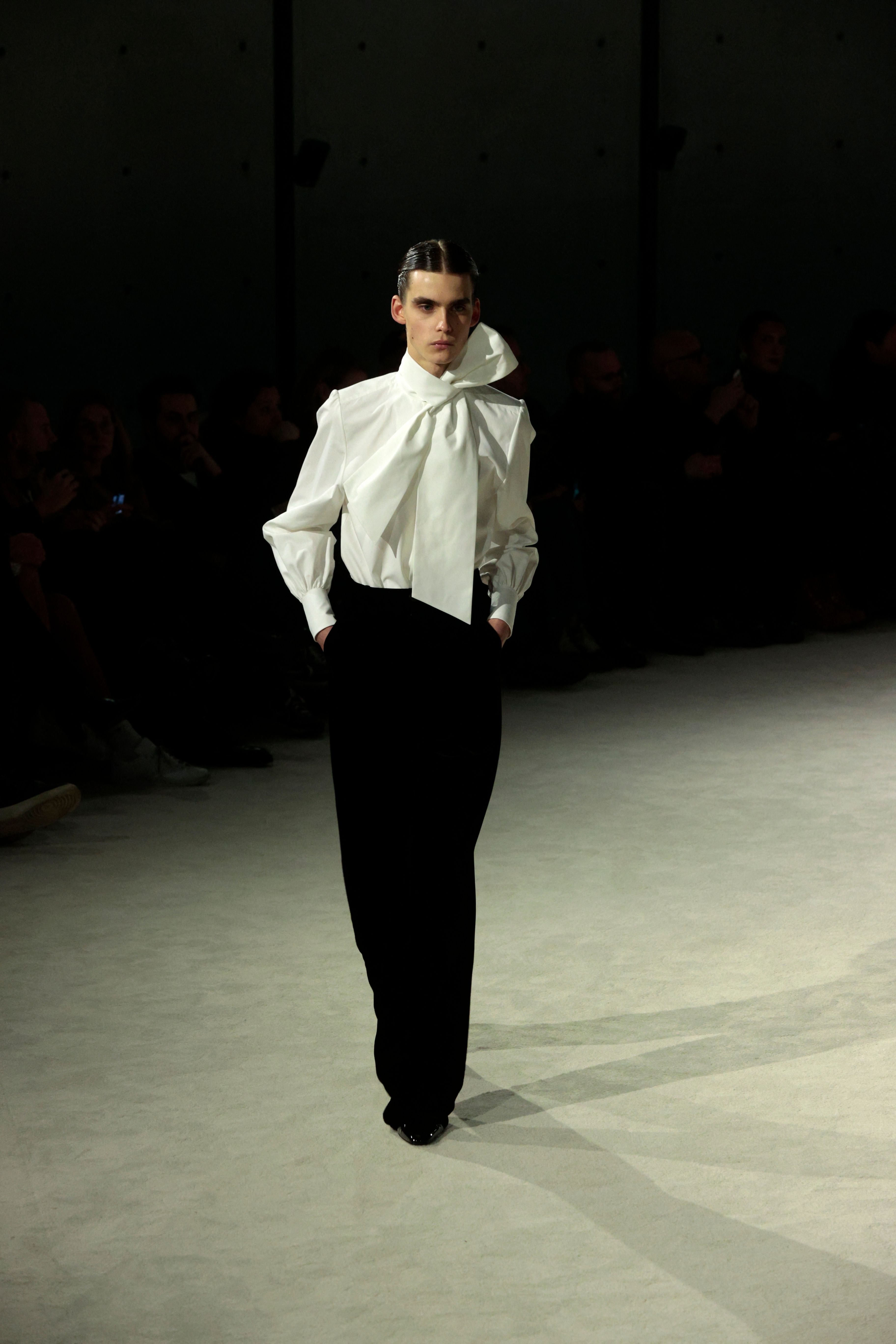 圣罗兰巴黎时装周男装,巴黎时装周圣罗兰男装