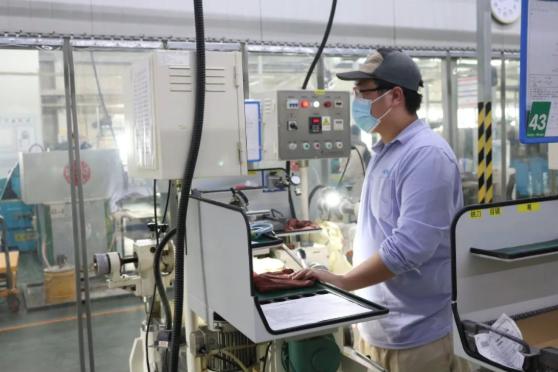 临港区：豪雅光电先进制造业“当家”，抓牢技术创新“生命线”