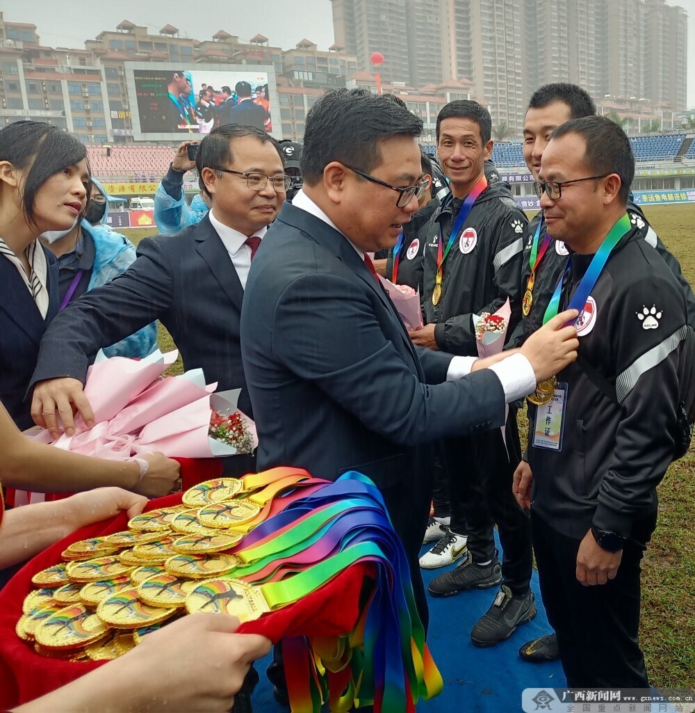 越南芒街与广西东兴足球赛,中越凭祥边民大联欢晚会