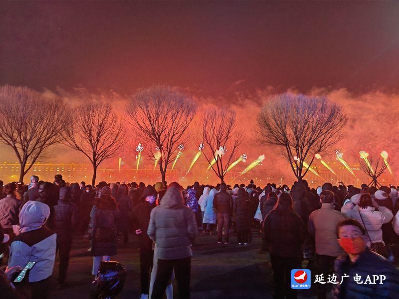 2023不一样的元宵节烟花晚会,正月十五延吉市的元宵节烟火晚会