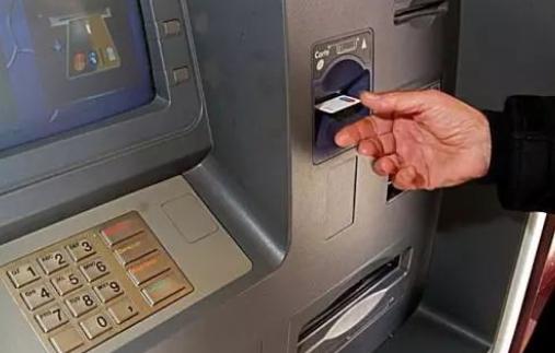 银行卡被atm吞了有什么影响吗,为什么银行卡被atm吞了银行不通知