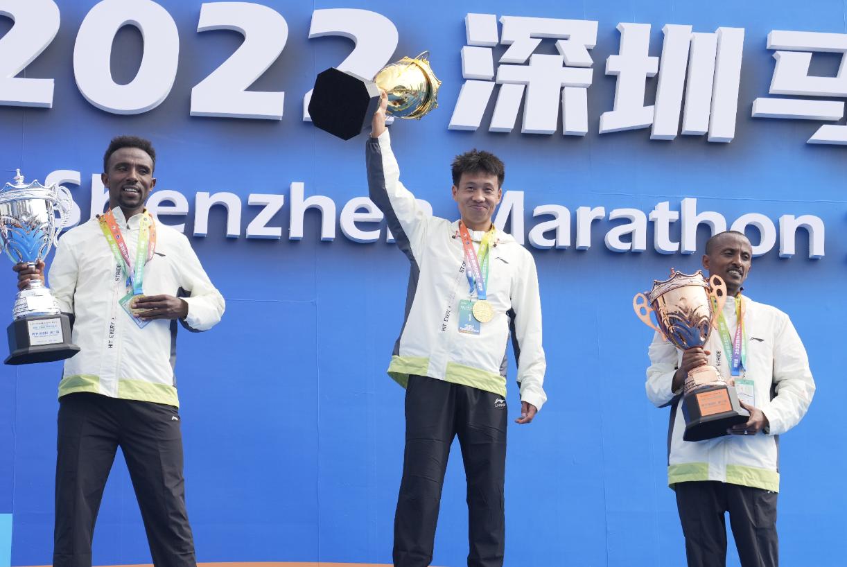 跑“马”看“海”!“深马”史上首位中国选手冠军在前海诞生