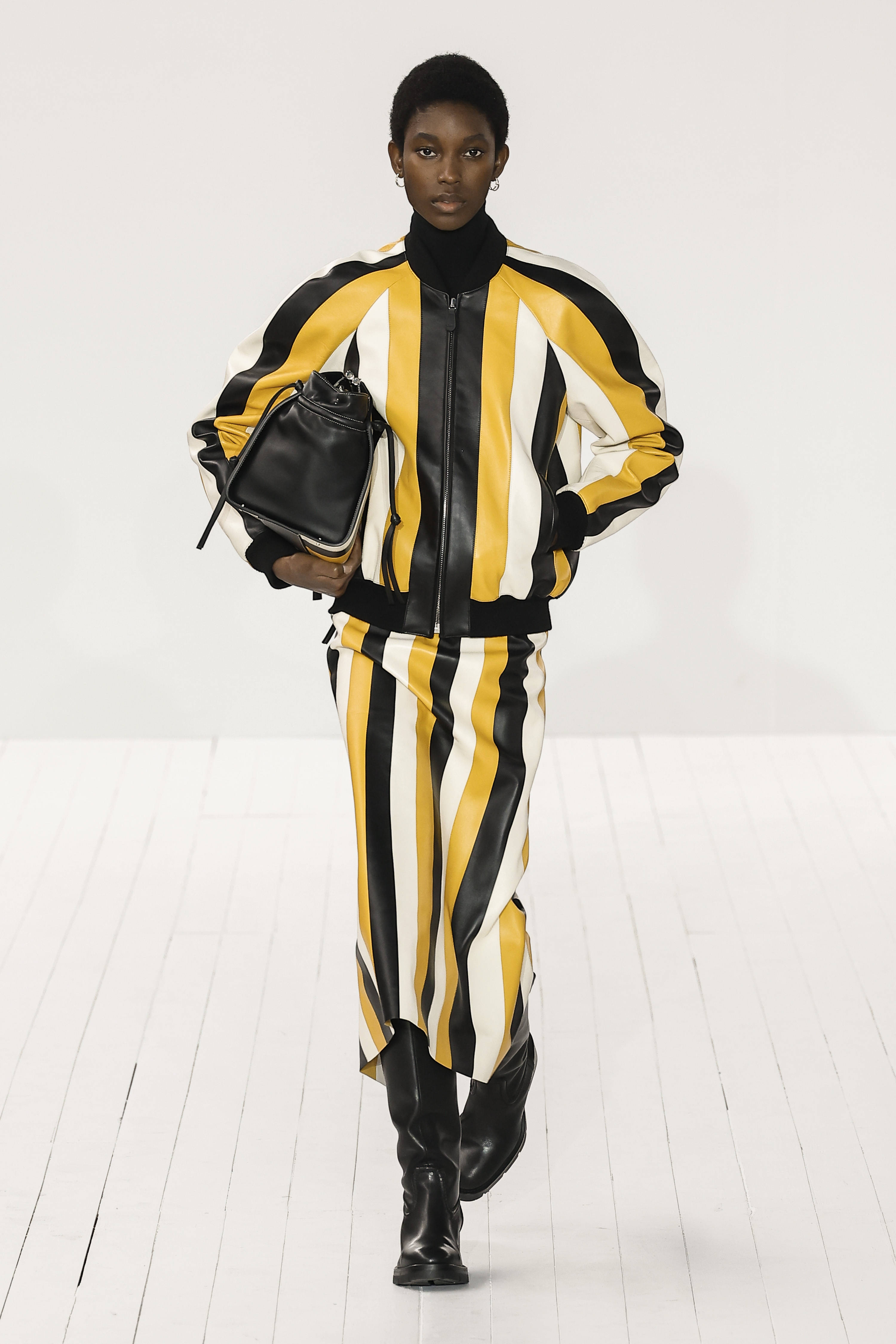 蔻依时装周,蔻依巴黎时尚时装周